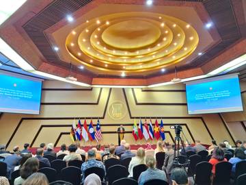 Oktober, ASEAN-Tiongkok Sepakat Rampungkan Perjanjian Perdagangan Bebas 