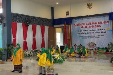 Penampilan Kesenian Pantun dan Gendang-Tundang SDN 13 Sintang