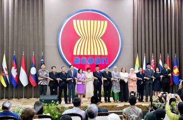 Peringatan ke-58, Menlu RI Ajak ASEAN Bersatu