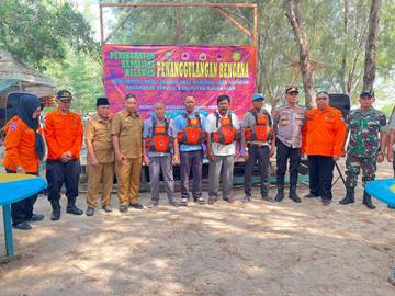 Masyarakat Pesisir Utara Bangkalan Dilatih Penanggulangan Bencana Laut