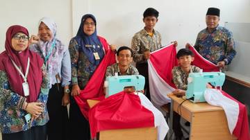 Sampang Berpartisipasi Dalam Pembuatan Bendera Terpanjang Rekor MURI
