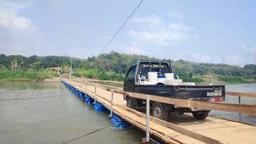 Juragan Tahu Bangun Jembatan Apung Hubungkan Bantul-Kulon Progo
