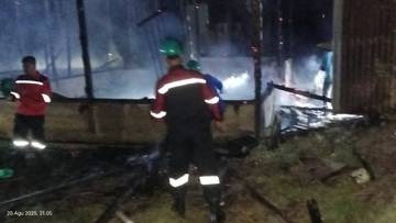 Kebakaran Hanguskan Dua Rumah Warga di Simeulue Barat