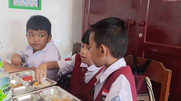 SD Negeri 06 Manado Terima Program MBG Pemerintah
