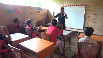 Sekolah Darurat Pulau Talise Berdiri Berkat Swadaya Warga