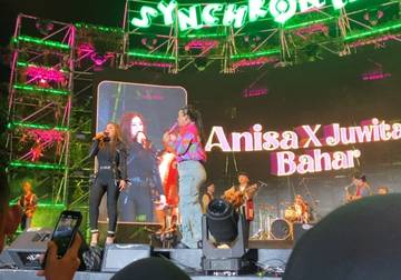Keseruan Kolaborasi Dangdut Juwita dan Annisa Bahar