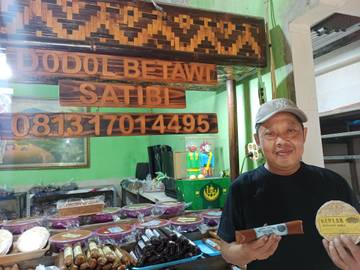 Dodol Betawi Satibi, Berbisnis Sambil Menjaga Kelestarian Budaya