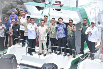 BAZNAS Serahkan Dua Kapal Kesehatan untuk Perbatasan Sulut