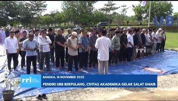Pendiri UBB Berpulang, Civitas Academika Gelar Salat Gaib