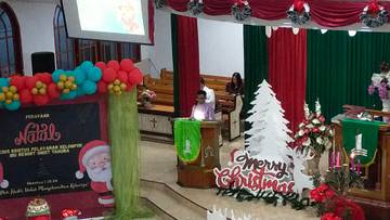 Maknai Tema Natal Melalui Persekutuan Pelayanan Keluarga Kristen