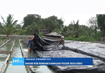 Banjir Rob Rendam Kawasan Pesisir Desa Rebo