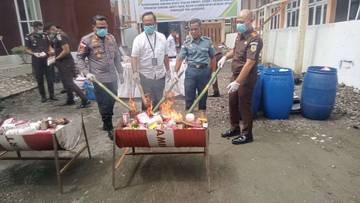 Kejari Musnahkan Barang Bukti Perkara Periode 2025
