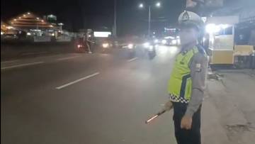 Malam Ketiga Operas Lilin, Pergerakan Arus Lalulintas Lancar