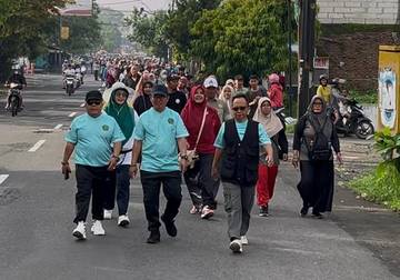 Jalan Sehat Kerukunan Warnai HAB ke-80 Kankemenag Banyumas