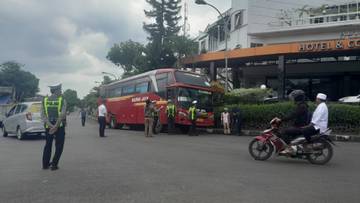 Satlantas Pandeglang Gandeng Dishub Uji Kelayakan Bus