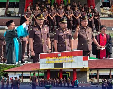 Penyegaran Struktural,Kajari Talaud Lantik Tiga Pejabat Baru