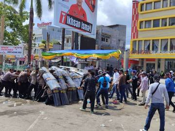 300 Personil Polres  Baubau Simulasi Pengamanan Pemilu 2024 
