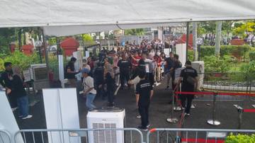 Ribuan Pemilih Indonesia mulai masuki TPS di KBRI Singapura