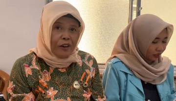 RRI Surakarta : Mahasiswa Magang Latihan Baca Berita Bahasa Jawa